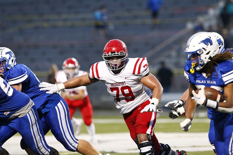 Bridgeport's Kamar Summers returns from injuries to win Stydahar Award